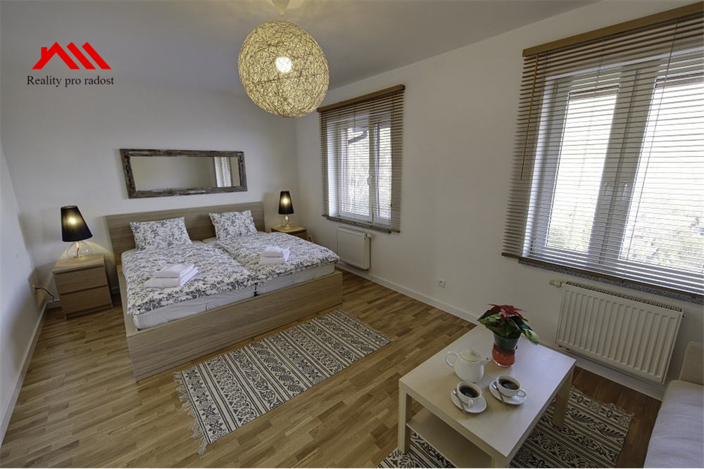 L_0a3569bd0cda449395072279d8e6fb0a