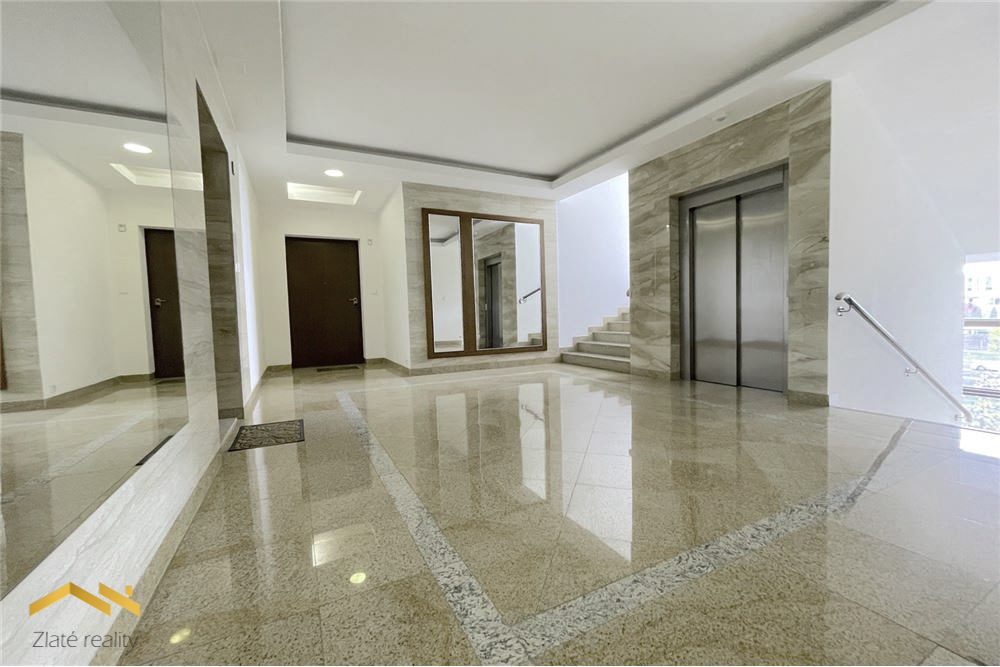 L_10560543991740af88a1e37aacd826c3