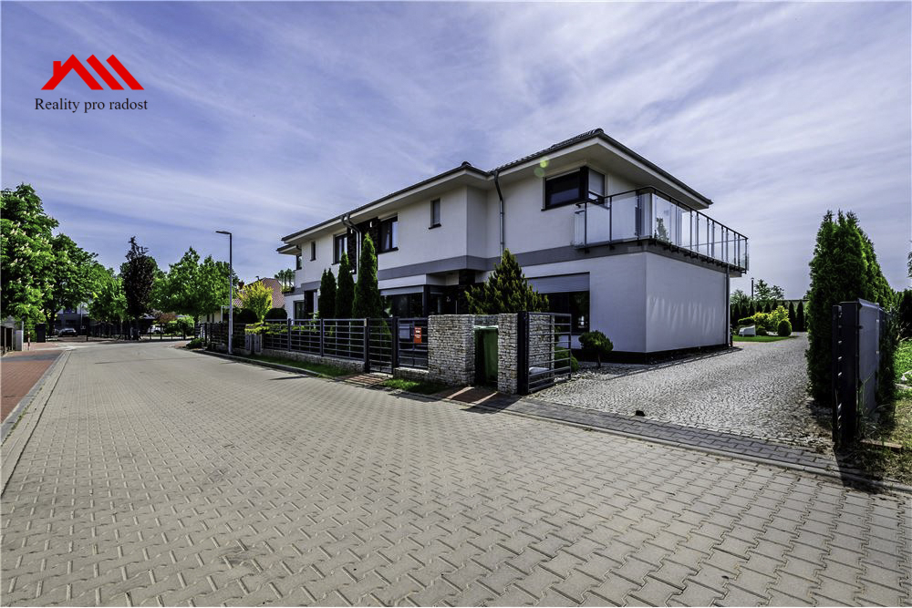 L_29ce44bfa1f047ef98549528b1381694