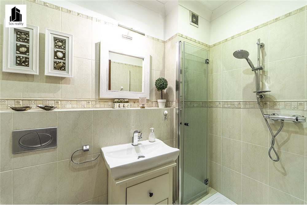 L_3cfb4698f2264d4597c7be1c1bb951de