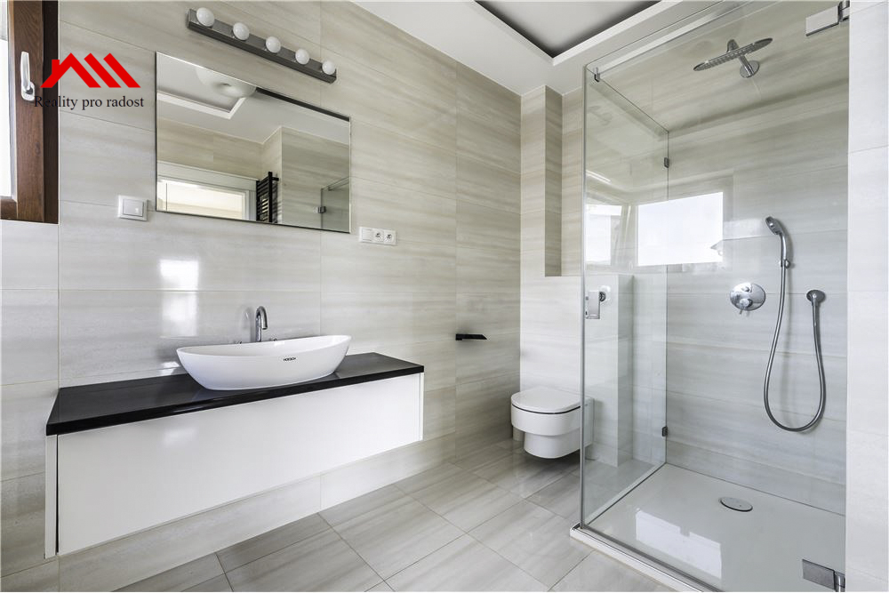 L_457c3e9e3b2c43f78b72caab11ecd09d