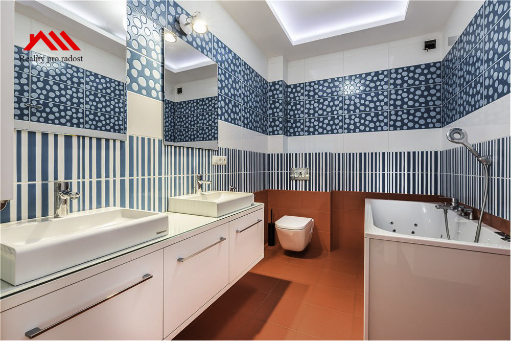 L_d4d29b2b9638413ebae607d3c89082fe